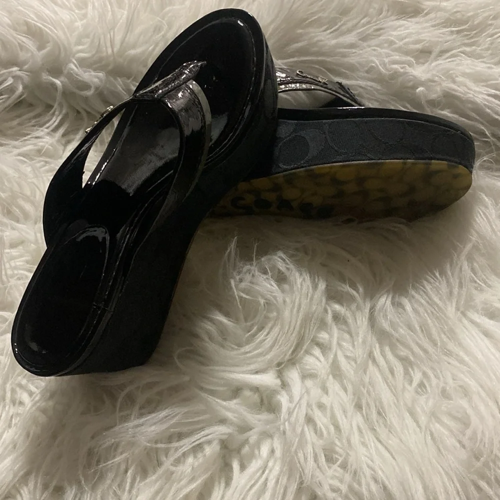 Coach wedge, Sandals Size 8B - Picture 3 of 9